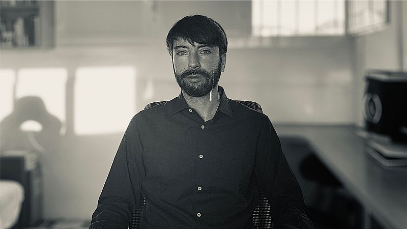 Libros de arena - Arturo Muñoz y 'Por un tunel de silencio' - Escuchar ahora