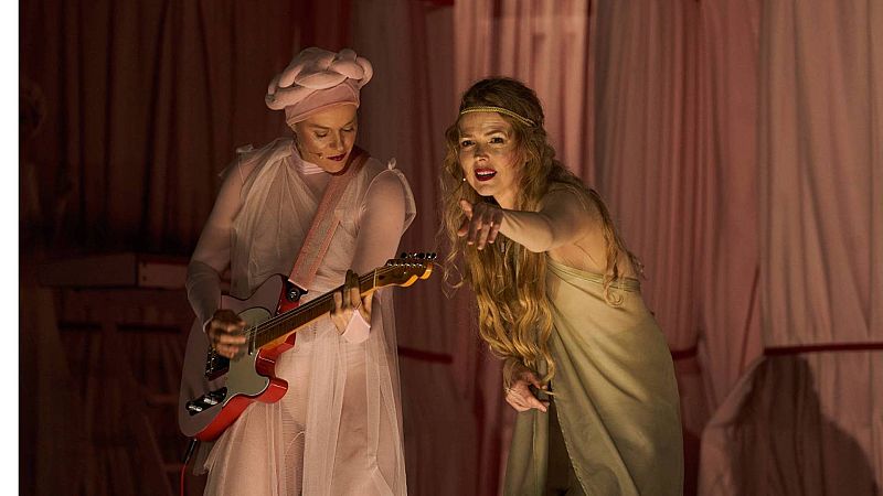 A media mañana - Safo: poema visual, musical y escénico