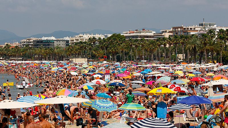 Más cerca -  "No solo malvivimos del turismo. El sector vive de nosotros" - Escuchar ahora