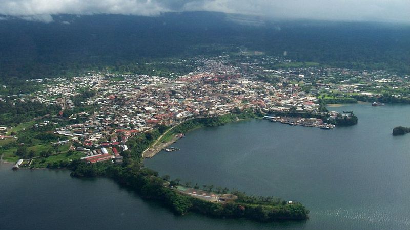 Nómadas - Memorias de Guinea Ecuatorial - 16/01/10 | Escuchar