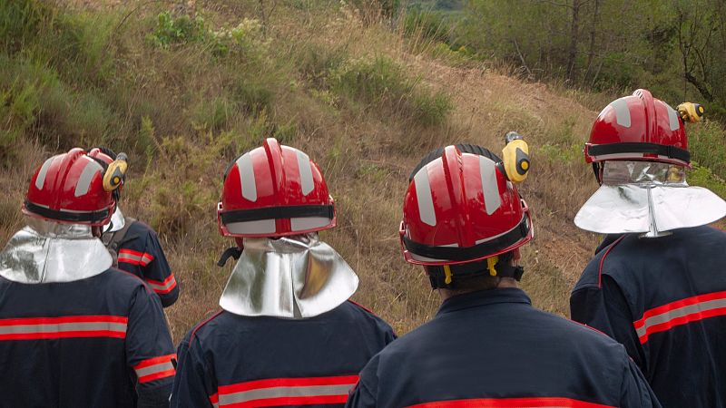 Más cerca - Los bomberos forestales quieren acabar con la precariedad