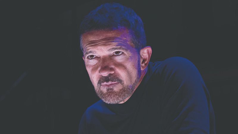 Álvaro Puertas estrena Company junto a Antonio Banderas - 18/10/22 - Escuchar ahora