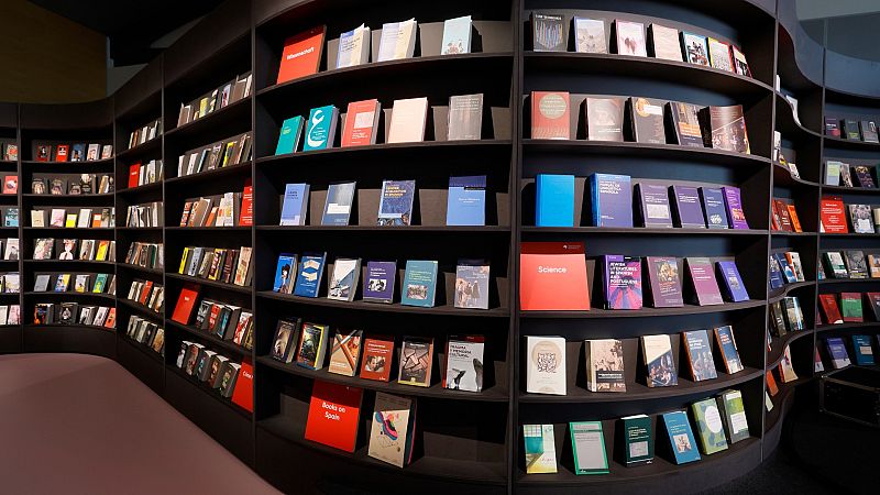 Más cerca - La creatividad de los autores españoles llega a Alemania - Escuchar ahora