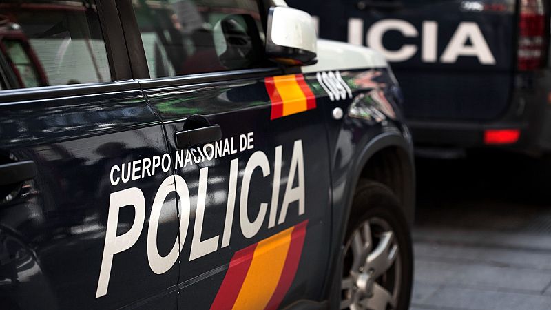 Las Mañanas de RNE - La Policía Nacional interrumpe un examen de extranjería para pedir identificaciones