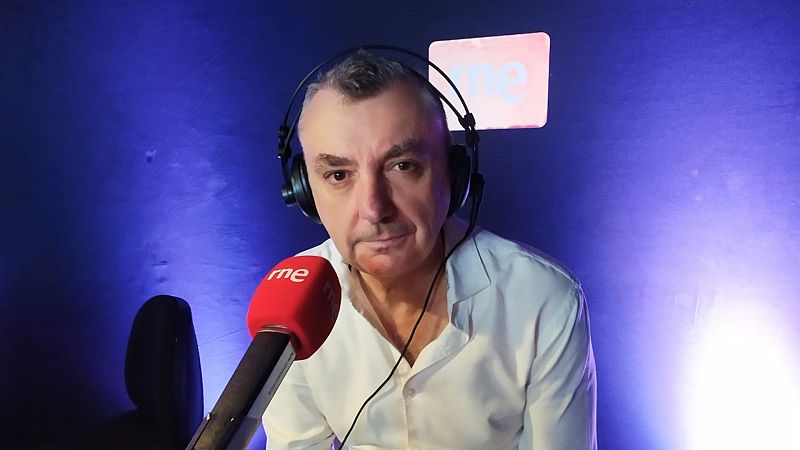 (No es un día cualquiera- "Una sola vida"- Manuel Vilas- Entrevista- 23-10-22)- Escuchar ahora