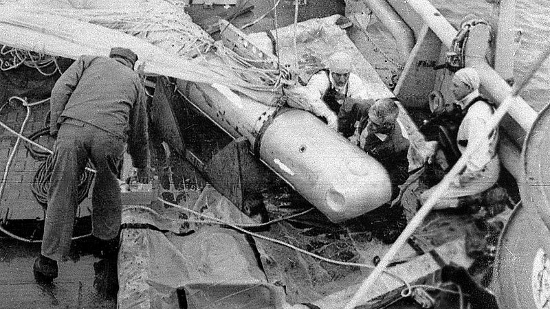 Más cerca - ¿Quién limpia Palomares? - Escuchar ahora