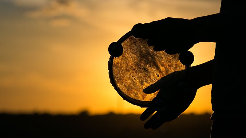 Por tres razones - Canciones que se pensaba que curaban enfermedades