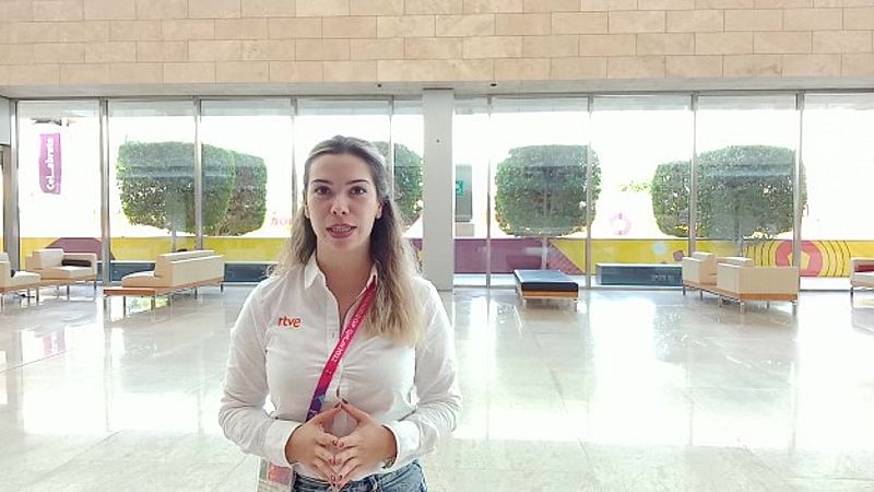 Especial Mundial de Qatar 2022 - Día 1: mayor número de mujeres trabajando en el aeropuerto de Doha - Escuchar ahora