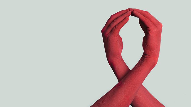 24 horas - "Las personas que vivimos con VIH podemos llevar una vida normal con la toma de una pastilla diaria"