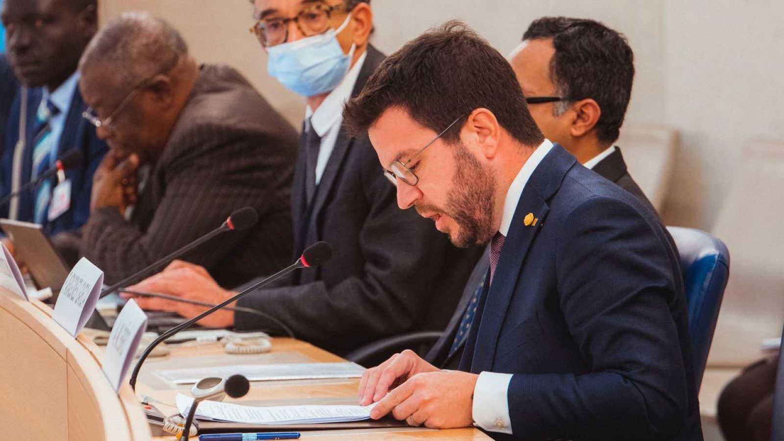 Aragonès alerta del retrocés del català davant l'ONU