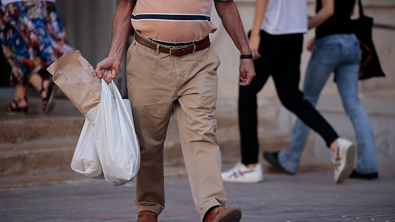 Las Mañanas de RNE con Íñigo Alfonso - Paquete de ayudas económicas antes de final de año: "Las medidas generalizadas como la rebaja del IVA no funcionan"