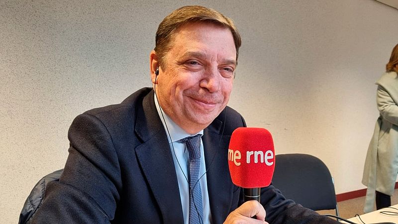 Las Mañanas de RNE con Íñigo Alfonso - Luis Planas sobre el acuerdo de pesca de la UE para 2023: "Ha sido bueno globalmente. Trabajamos en medidas compensatorias para que ningún barco deje su actividad en el Mediterráneo" - Escuchar ahora