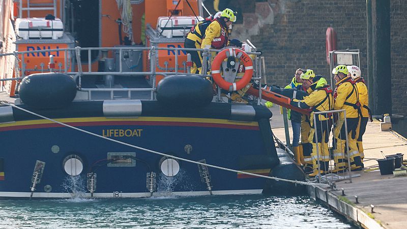 Cinco Continentes - Varios migrantes fallecen en el Canal de la Mancha