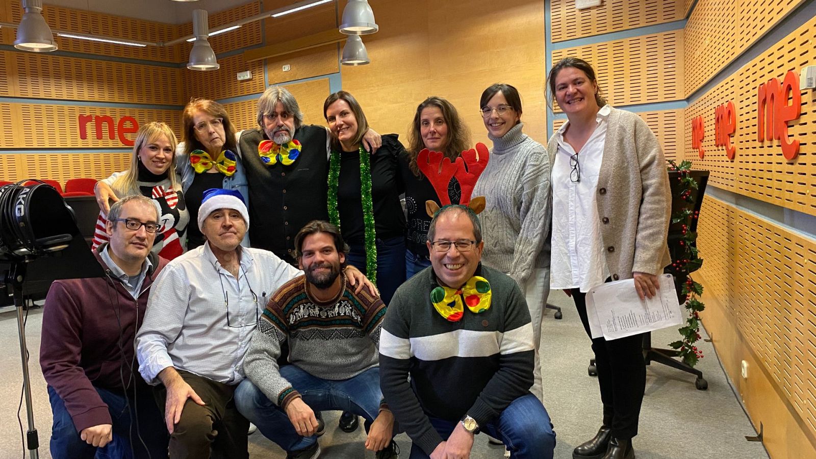 Radiopasión - Tacones Rojos - 24/12/22 - Escuchar ahora