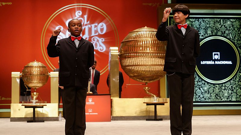 A media mañana - 05.490, el 'Gordo' de la Lotería de Navidad - Escuchar ahora