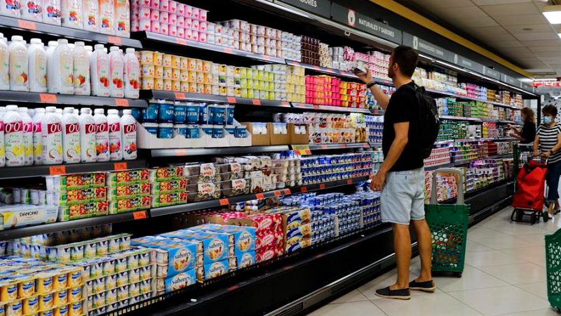 Las mañanas de RNE con Íñigo Alfonso - Olga Cantó: "Los cheques son más efectivos que la rebaja del IVA para ayudar a las familias vulnerables"