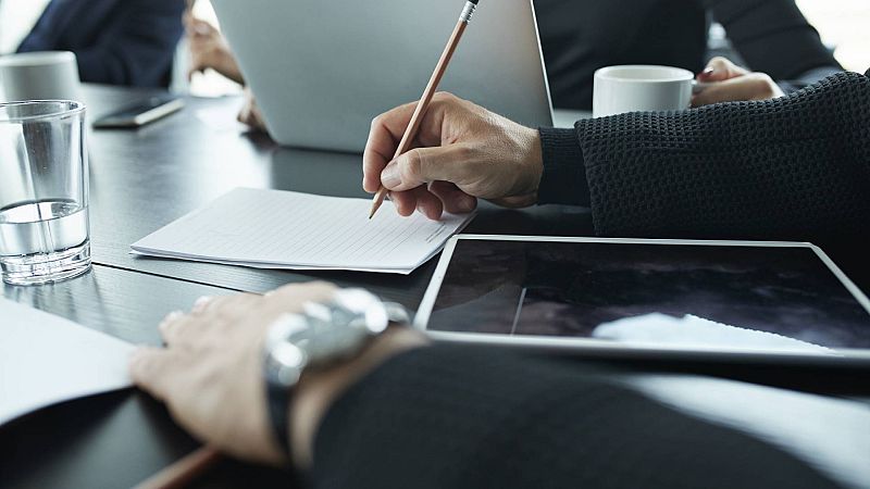 24 horas - El 70% de los españoles está a favor de la jornada laboral de cuatro días: "Tiene una mayoría social bestial" - Escuchar ahora