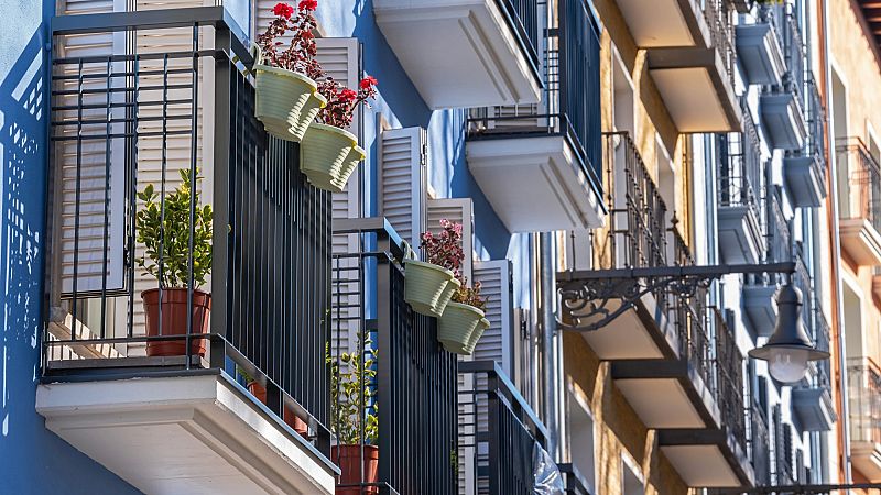 Más cerca - Melodías de balcón: recuperar las redes tejidas hace 3 años - Escuchar ahora