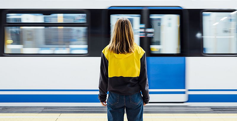 A golpe de bit - Las mujeres tienen una movilidad distinta a la de los hombres - 13/02/23 - escuchar ahora