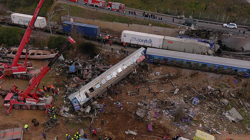 Cinco Continentes - Grave accidente ferroviario en Grecia