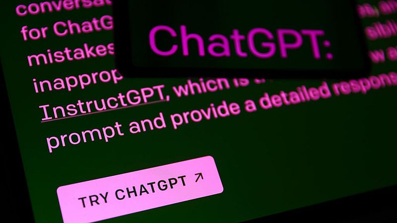 El gallo que no cesa - ChatGPT: usar inteligencia artificial para copiar trabajos