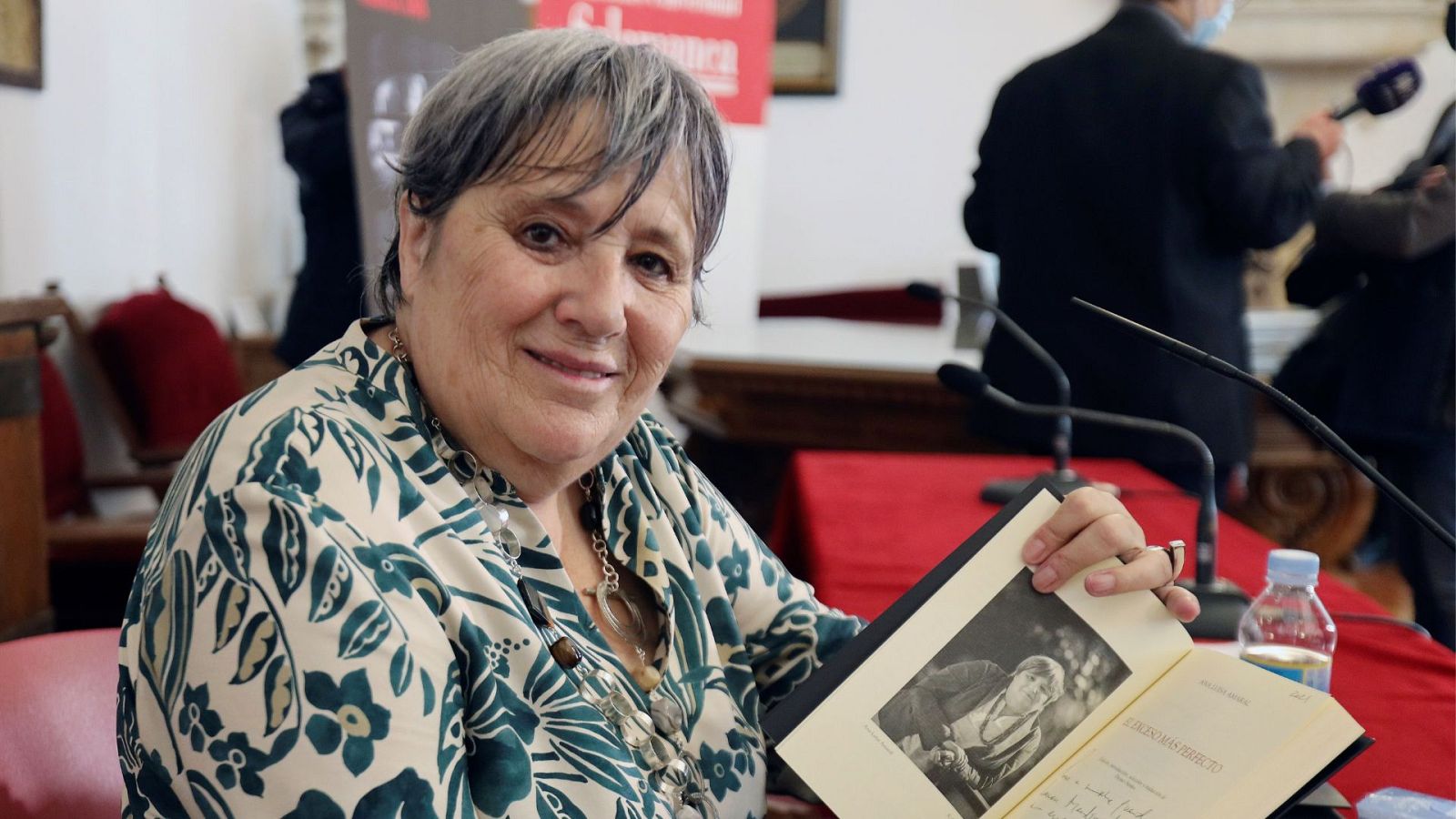 La estación azul - Ana Luisa Amaral: "Puede ser un espacio desolado" - Escuchar ahora