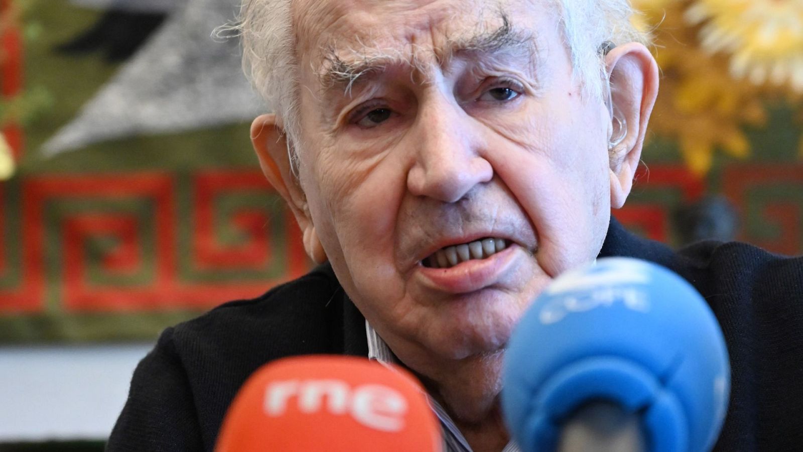 La estación azul - Antonio Gamoneda: "Nada necesita ser comprendido" - Escuchar ahora