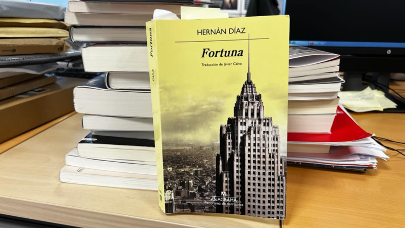 El ojo crítico - La 'Fortuna' de Hernán Díaz - Escuchar ahora