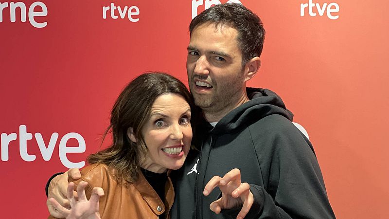 Las tardes de RNE - David Guapo y Marta González de Vega presentan 'De caperucita a loba'