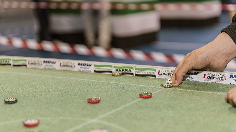 Tablero deportivo - Biblioteca de Líbero: "Fútbol chapas"