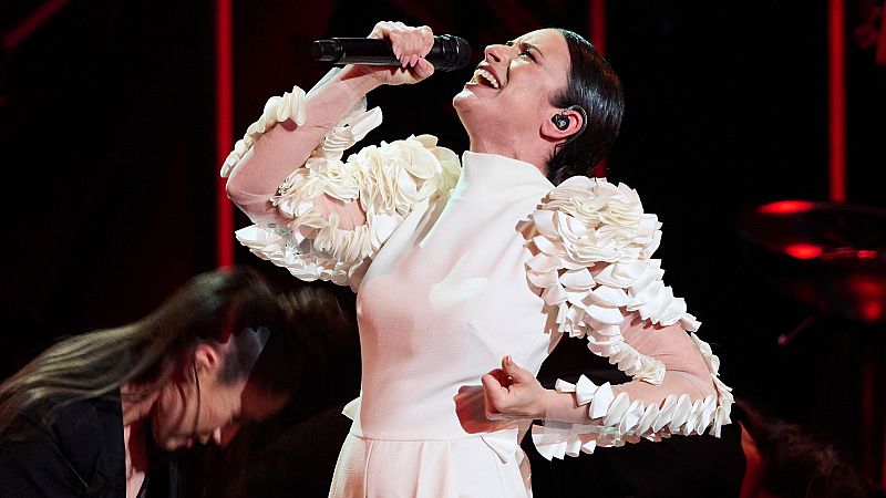 Gente despierta - Blanca Paloma: "En casa tenamos el cuarto de la msica" - Escuchar ahora