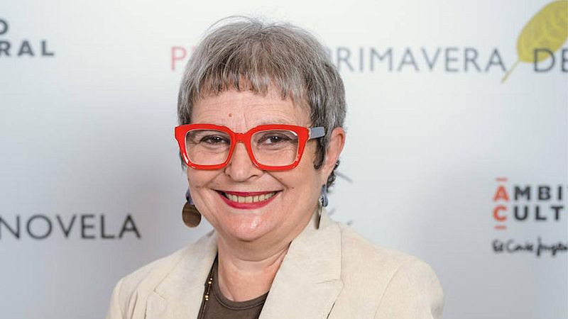 Libros de arena - Elvira Roca Varea y 'Las brujas y el inquisidor' - 07/05/2023 - Escuchar ahora