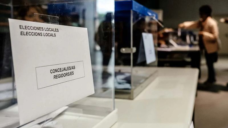 La campanya de les municipals arrenca aquesta mitjanit