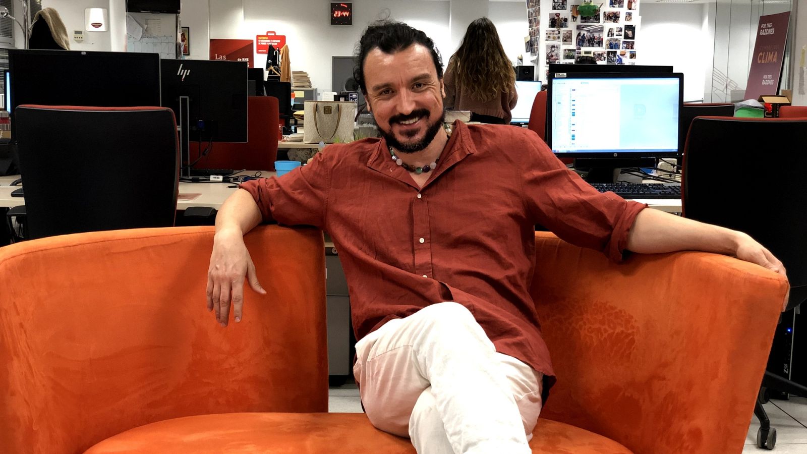 Gente despierta - David Pareja: el humor como denuncia de lo que está mal - Escuchar ahora