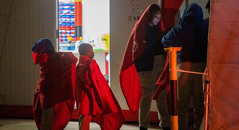 Más cerca - Unicef pide medios para la salud mental de niños migrantes