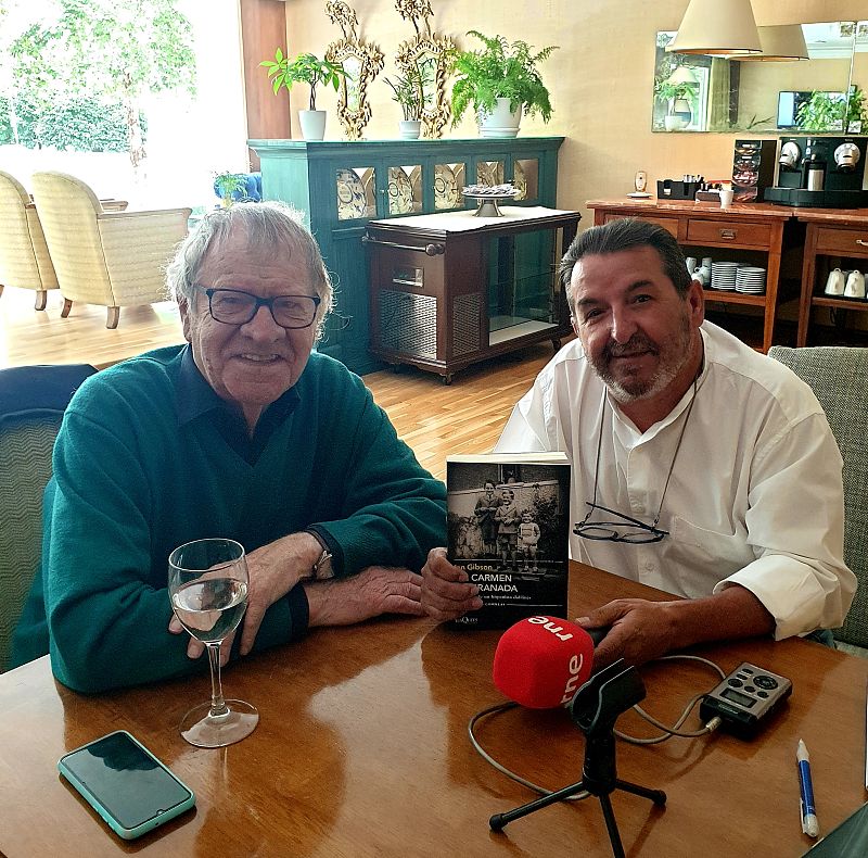 Ian Gibson, Un carmen en Granada (memorias)
