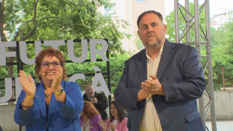 Les enquestes dibuixen un triple empat a Barcelona