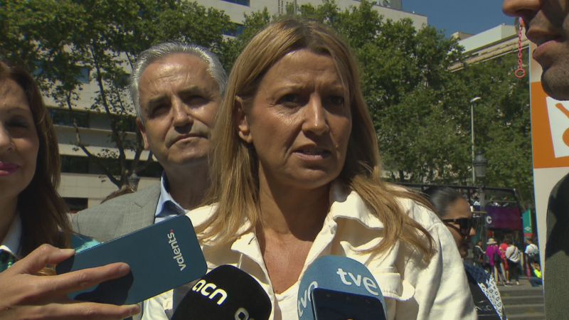 Parera (Valents): "Hem de fer fora aquestes pol�tiques comunistes"