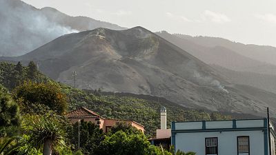 24 horas - Tras la erupci�n de La Palma se edifican cruces de intereses en la isla - Escuchar ahora