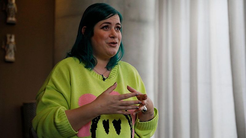 Por tres razones - Elísabet Benavent: "No me gustan las firmas multitudinarias"