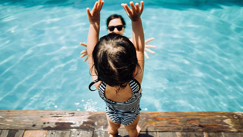 El gallo que no cesa - Por qué y quién pide las excedencias para cuidar a hijos - Escuchar ahora