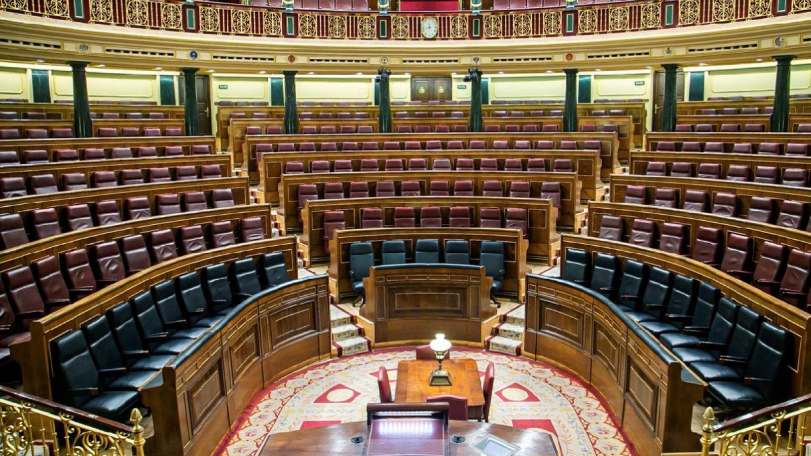 Els partits catalans, a punt de tancar llistes | ELENA GARCÍA