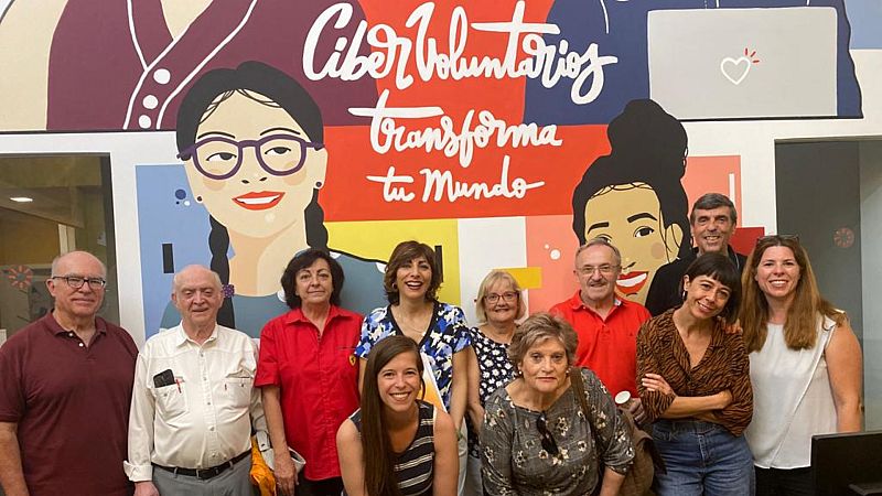 Por tres razones - Cibervoluntarios nos conecta a la tecnología...y a la vida - 21/06/23 - Escuchar ahora