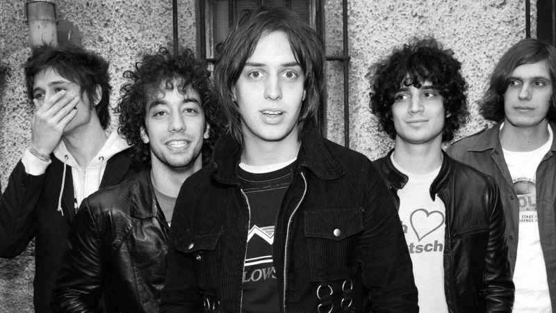 Cinco Pistas - Julian Casablancas, entre The Strokes y The Voidz - 28/06/23 - Escuchar Ahora