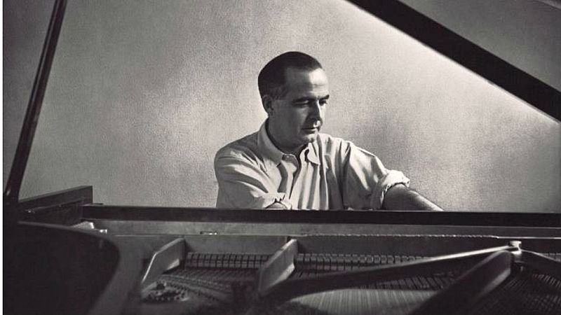 El ojo crítico - Cabañas y casas de verano con Martín Llade - Escuchar ahora