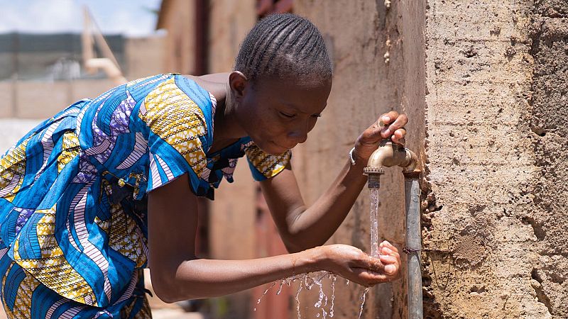Coloquio: El agua en femenino: mujeres defendiendo el agua - Sumando esfuerzos | Escuchar