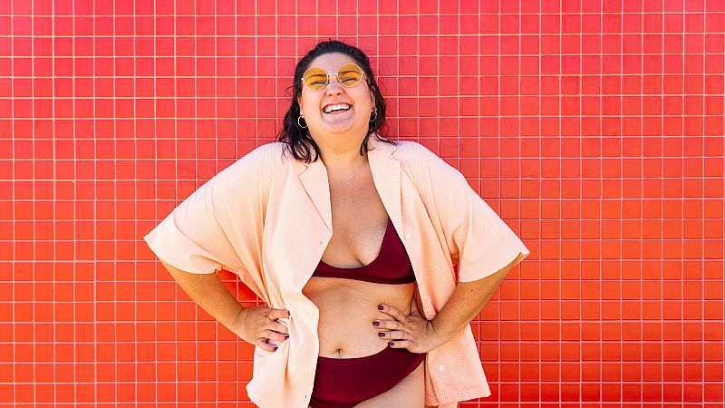 Por tres razones - Verano, redes sociales y atracones por ansiedad - Escuchar ahora