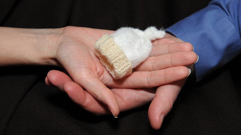 Las mañanas de RNE con Íñigo Alfonso - El Hospital Vall d'Hebron crea un protocolo para ayudar a superar el duelo perinatal