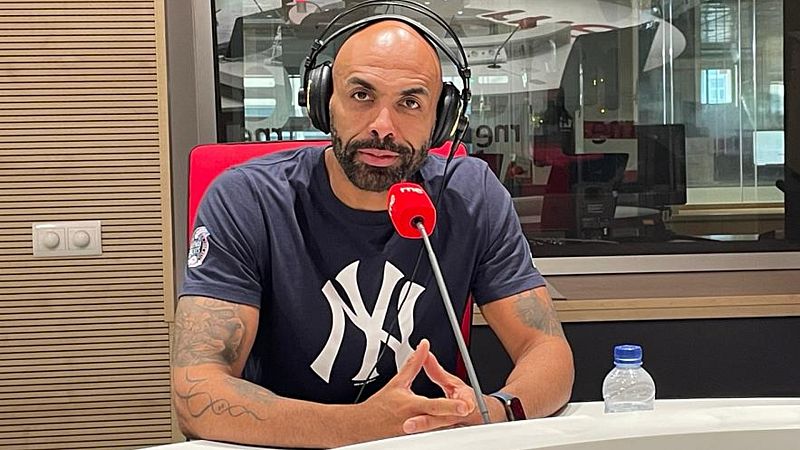 Por tres razones - El Chojin: "Es importante rodearte de quien te quiere" - Escuchar ahora