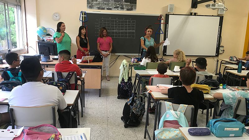 Más cerca - Ilusión en el aula en el primer día de cole - Escuchar ahora